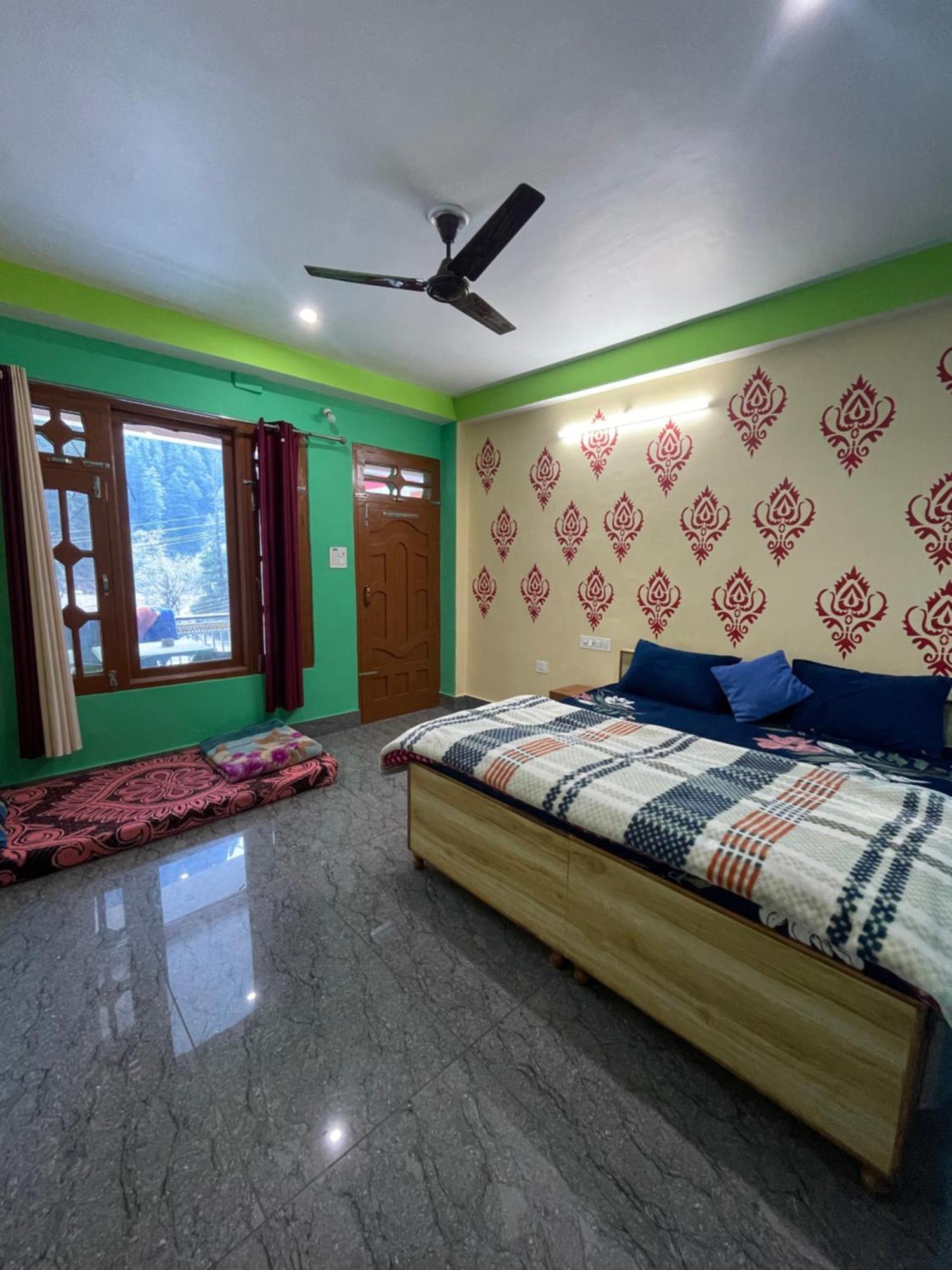 Chojh Inn Guest House Kasol Eksteriør billede